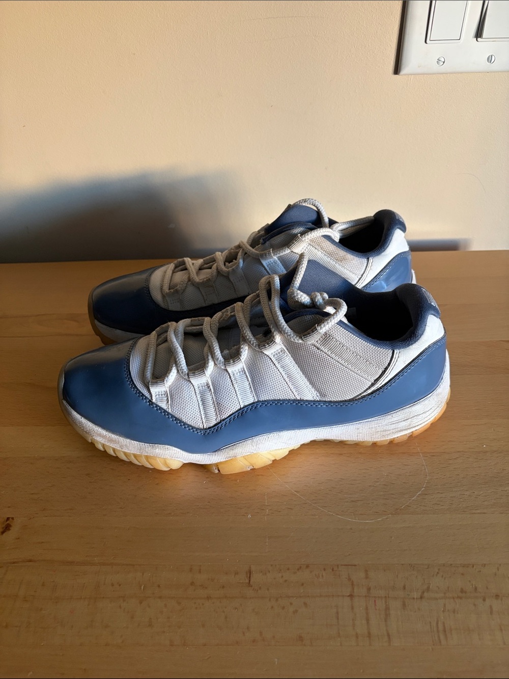 Nike Air Jordan 11 Retro Low Diffused Blue FV5104-104 Mens Size 9.5